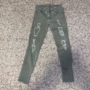 Womens size 6 green skinny jeans from American Eagle
